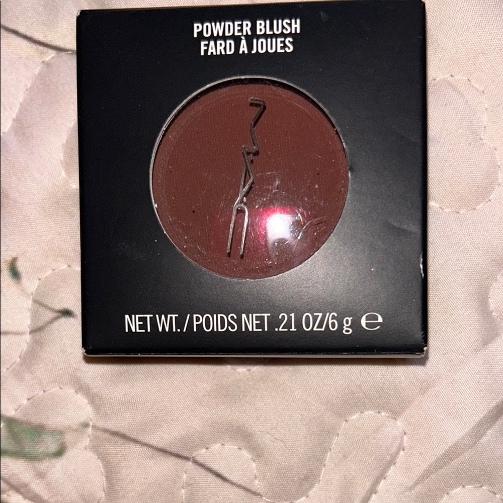 New Powder Blush in Deep Brown